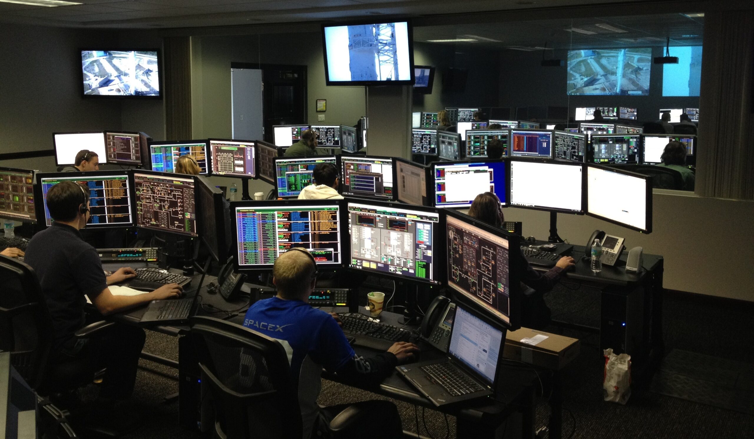 Setting up a cyber forensics lab texial